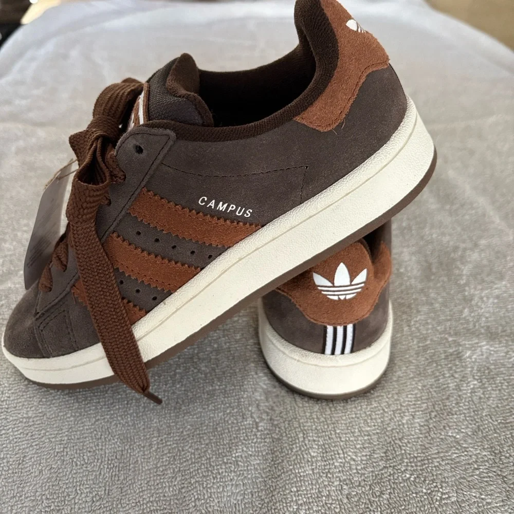 adidas Campus '00s Dark Brown/Preloved Brown/White Youth Size 4 1/2 - Picture 2 of 13